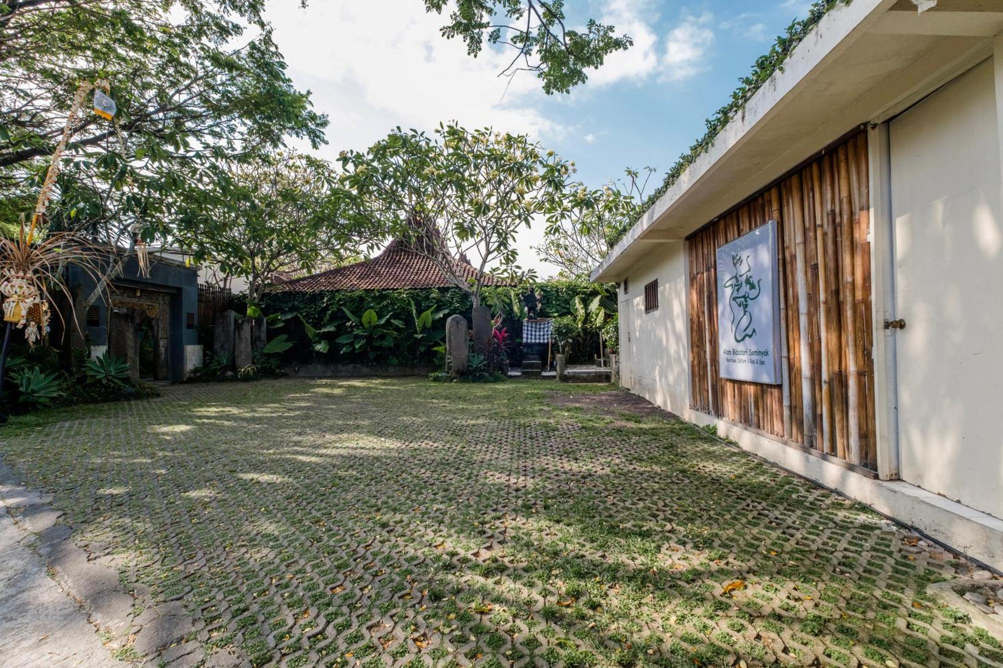 Villa Alam Bidadari Seminyak Extérieur photo